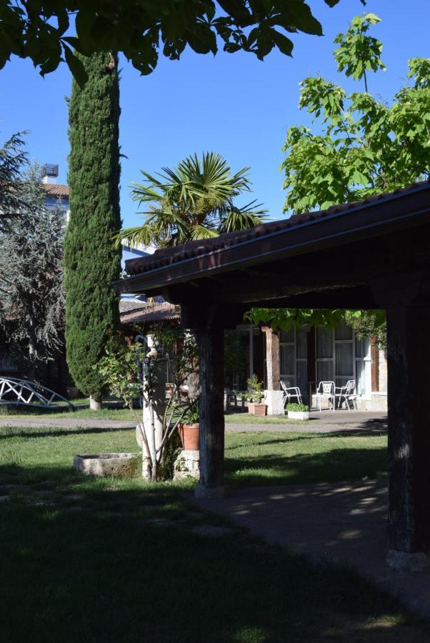 Hotel Las Casitas Del Jardin Tudela de Duero Exteriör bild