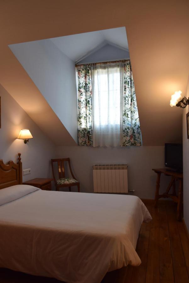 Hotel Las Casitas Del Jardin Tudela de Duero Exteriör bild